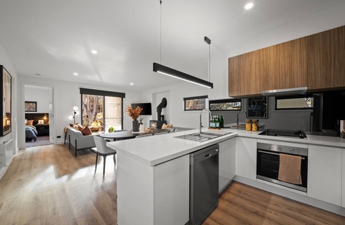 Dinner Plain Ski Chalet | Alpine Vision Chalet