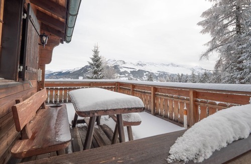 Malix Ski Chalet | Alps Retreat