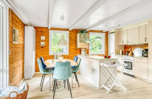 Hou House | "Alste" - 900m from the sea by Interhome