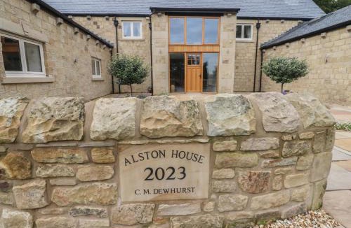 Higher Walton House | Alston House