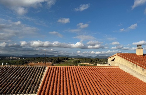 Puigpelat Apartment | Alt Camp by Unik Tarragona