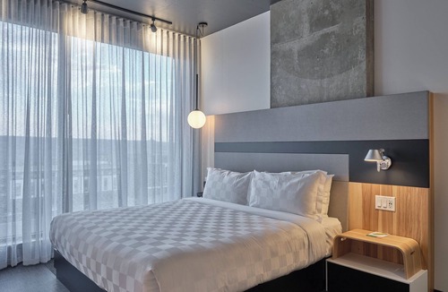 University District Hotel | Alt Hotel Calgary University District