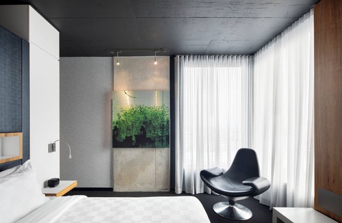 Northeast Mississauga Hotel | Alt Hotel Toronto Airport
