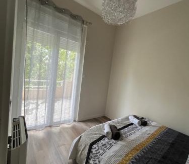 Bourg-les-Valence House | ALTA