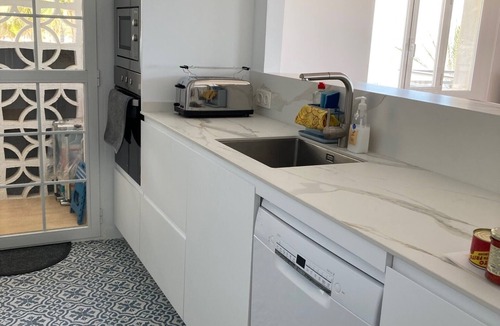 El Albir Apartment | Altea beach front. Big terrace, sea views, WIFI and free parking.