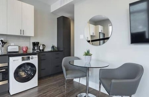 Vanier North Apartment | Alterra - Studio in Beechwood