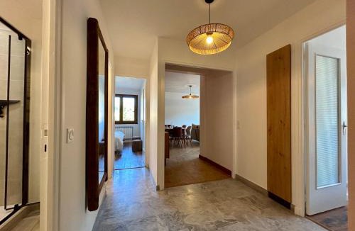 Barcelonnette Apartment | Altitude Élégante - Centre Ville - WIFI - Balcon