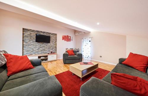 Murine Apartment | Alto Apartments