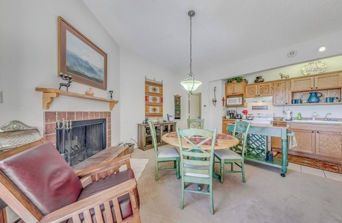 Alto House | Alto Townhome w/Deck Near Ski Apache!