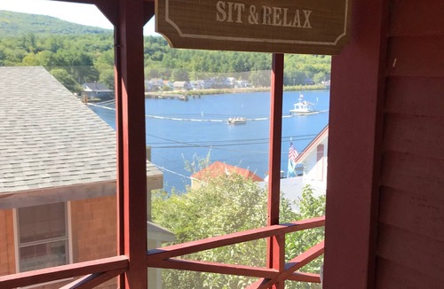 Alton Bay Cottage | Alton Bay Winnipesaukee Cottage