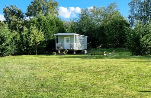 Combridge House | Alton Brook House