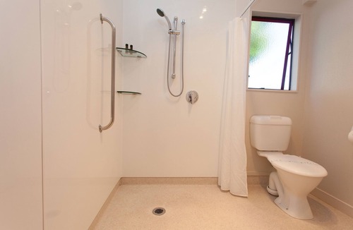 Whakatane Hotel | Alton Lodge Motel