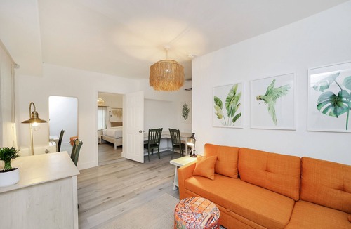 West Avenue Hotel | Alton Road
