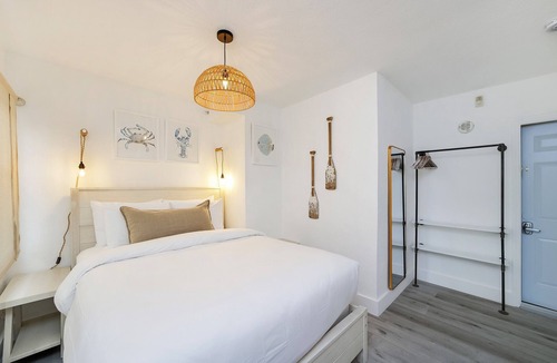 West Avenue Hotel | Alton Road