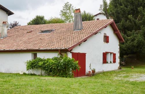 Sare House | Altzugarria, ancienne ferme Basque, authentique et familiale à Sare