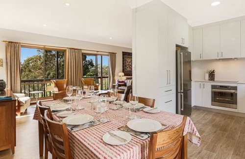 Vincentia House | Alva Lee by Experience Jervis Bay