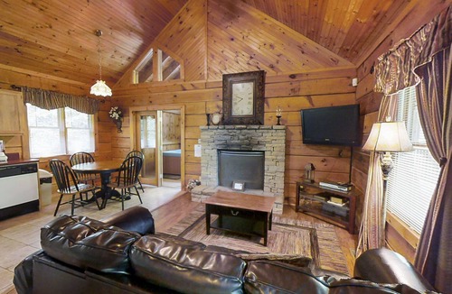 Pigeon Forge Cabin | Always Misbehavin: Pet Friendly, Free Attraction Tickets, Hot Tub & Close to PF