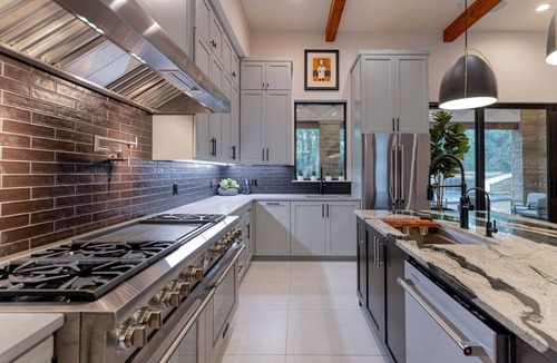Austin House | Always on My Mind: Luxury Retreat Near Austin To Gather, Relax & Explore