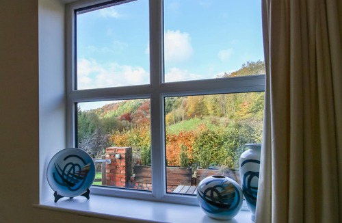 Mold Cottage | ALYN VIEW, pet friendly, with open fire in Llanarmon-Yn-Ial