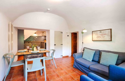 Sales de Llierca Apartment | Alzina (4 pax)