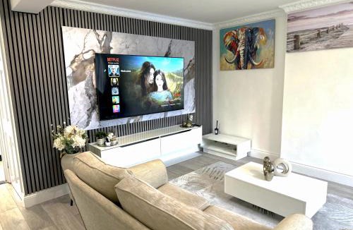 Colchester Apartment | Ama comfort Stay