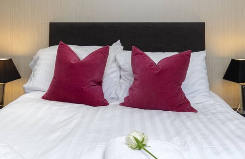 Bishopsgate Apartment | AMA SUITE 3 MDX\S - Brick Lane