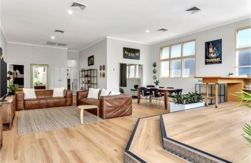 Adelaide Central Business District Apartment | Amalfi Urban Loft By Host Solutions