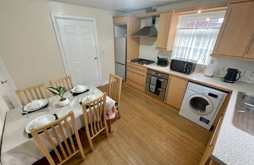 Gorleston-on-Sea Apartment | Amama's Cabin