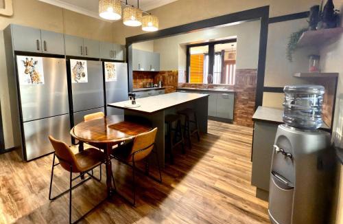 Dubbo House | Amani Lodging