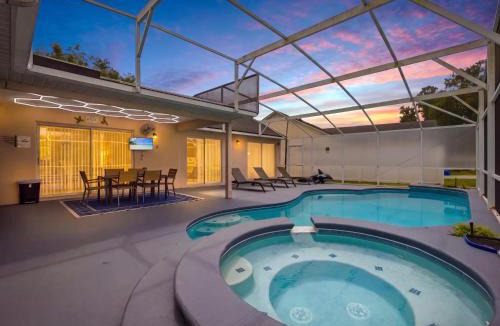 Thousand Oaks House | AmarahLuxuryGrandville