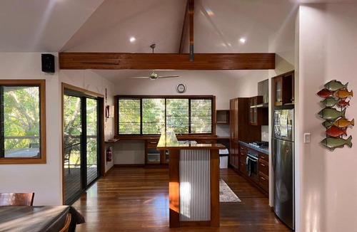 Arakoon House | Amaroo - Bring your own linen