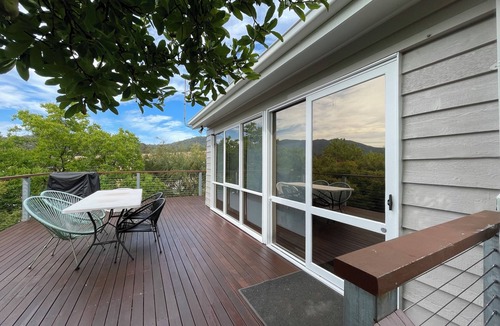 Tawonga South House | Amaroo - Mount Beauty