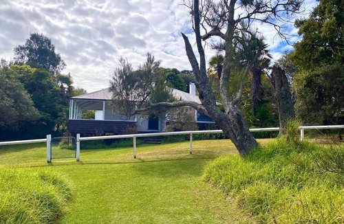 Mossy Point Cottage | 'Amaroo' on Candlagan