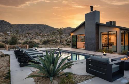 Joshua Tree Highlands House | Amaru Muru - Luxury Retreat with Pool/Hot Tub/Yoga