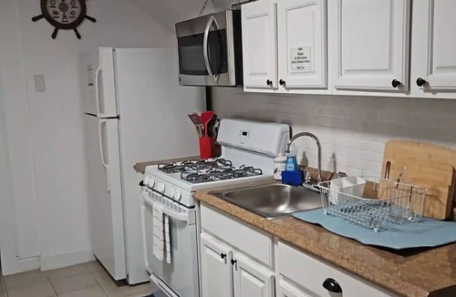 Hillside House | Amazed 3 Bd Hillside House