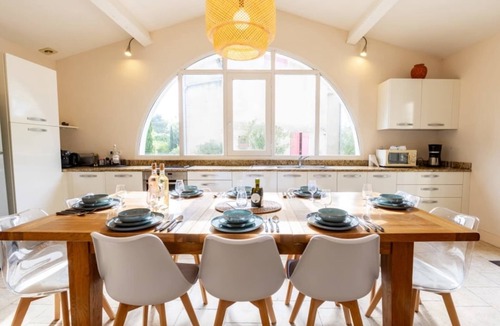 Trebes Apartment | Amazing 17th century House refurbished