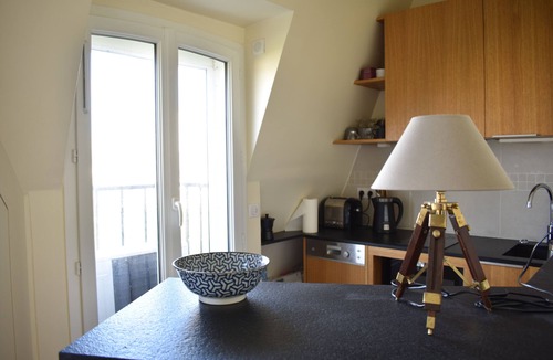 Quartier Saint-Ambroise Apartment | Amazing 1BD Sun-filled Studio Apartment in Paris!