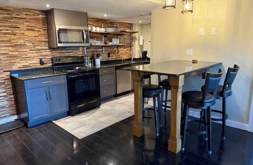 Snowshoe Condo | Amazing 2 Bed/2 Bath Ski-In & Ski-Out with Night Skiing. Sleeps 8 comfortably