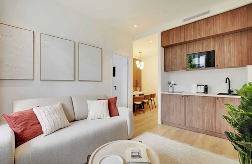 Quartier de la Chapelle Apartment | Amazing 2-bedroom apartment with AC in lively Paris