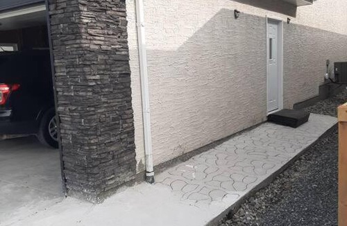 Winnipeg Apartment | Amazing 2 bedroom basement with separate entrance