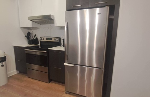 Laval Condo | Amazing - 2 Bedroom Condo - with POOL and GYM
