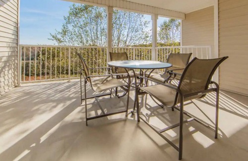 Clarkesville Apartment | Amazing 2BD/2BA by Blue Ridge Mountains