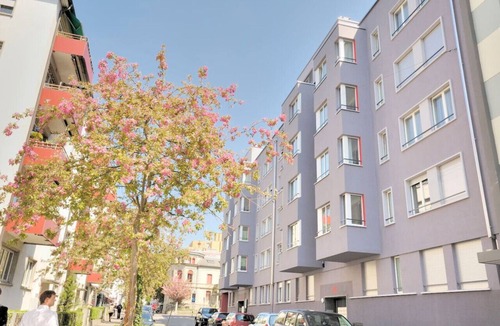 Seefeld Apartment | Amazing 2BR near Lake - Flower 33