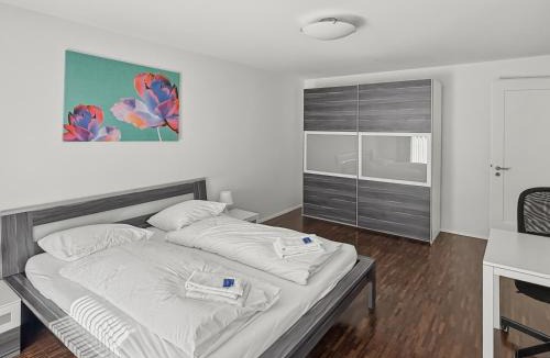 Seefeld Apartment | Amazing 2BR near Lake - Flower 33