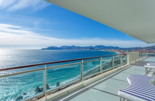 Cannes La Bocca Apartment | Amazing 3-BDR | Panoramic Sea Views