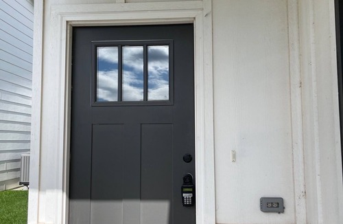 Greenwich House | Amazing 3-bedroom townhome with AC in Wichita