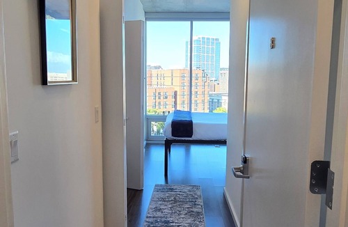 Music Row Apartment | Amazing 3BR/3BA - VIP 5-Star - Music Row Retreat