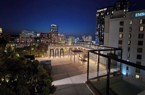 Music Row Apartment | Amazing 3BR/3BA - VIP 5-Star - Music Row Retreat
