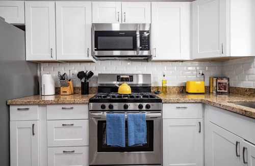 North Mountain House | Amazing 4-bed home with Golf, Fire Pit, Hot-Tub & Pool!