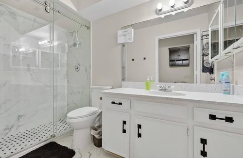Sugar Land House | Amazing 4-bedroom, 3-bathroom house with tons of amenities in Sugar Land.